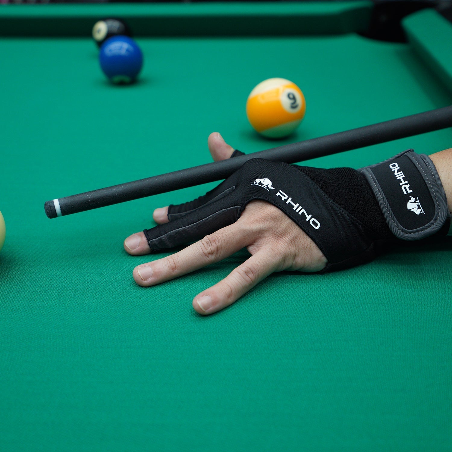 RHINO Billiards Glove Left Hand - Black